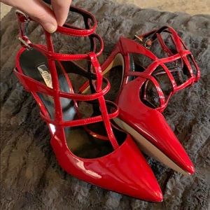 NEW! GUESS high heels